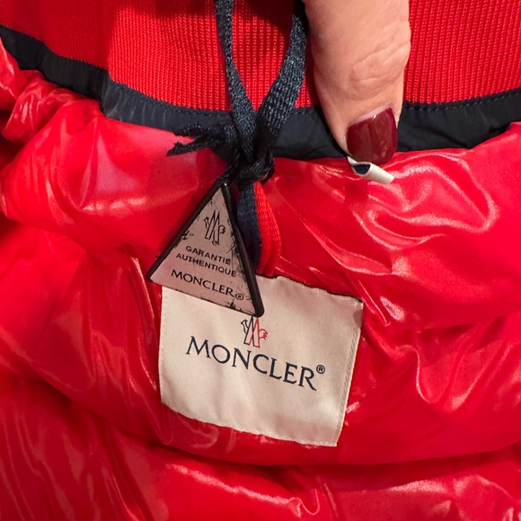 Unisex kids moncler coat NEW - Picture 7 of 8